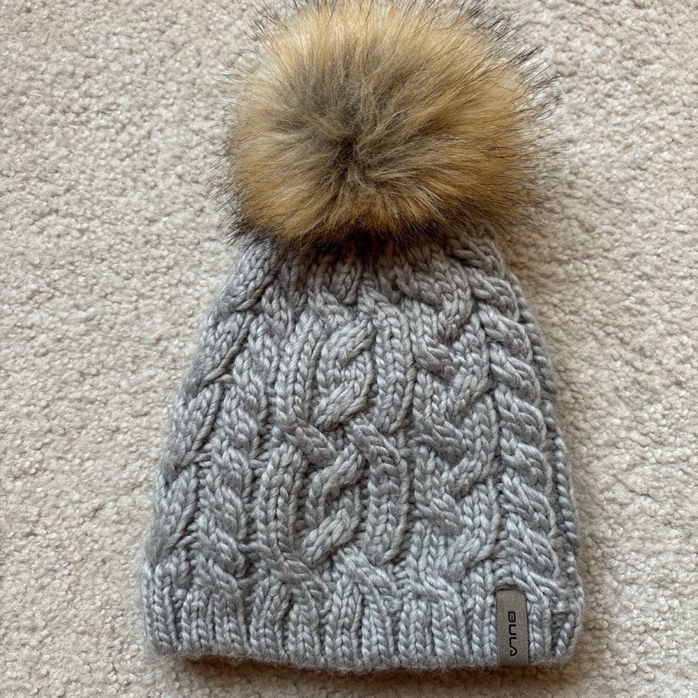 NWOT BULA pompom wool hat